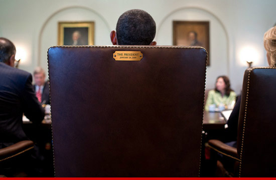 Obama-chair-twitter-2012-08